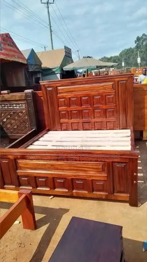 Modern Creek 6*6 Mahogany Vanish King Sized Beds