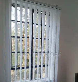 Sunlight Management Adjustable Vertical Office Curtain Blinds