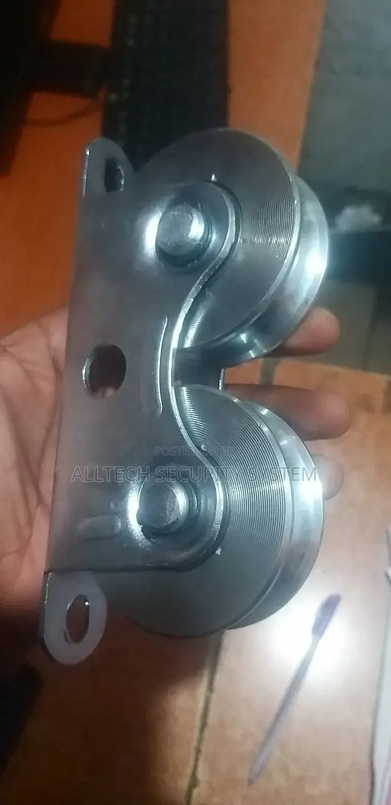 Double Sliding Gate Rollers for Sliding Gate