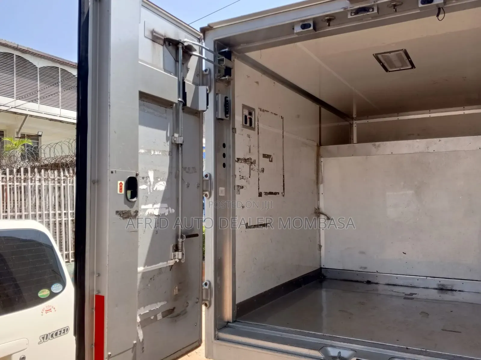 Mazda Bongo Freezer 2018 White