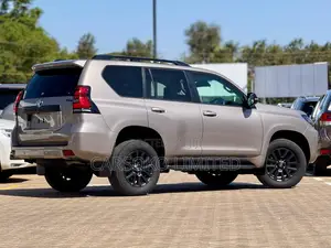 Toyota Land Cruiser Prado 2.8 2023