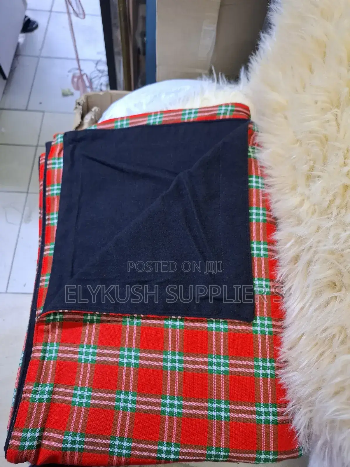 Maasai Shuka With Fleece