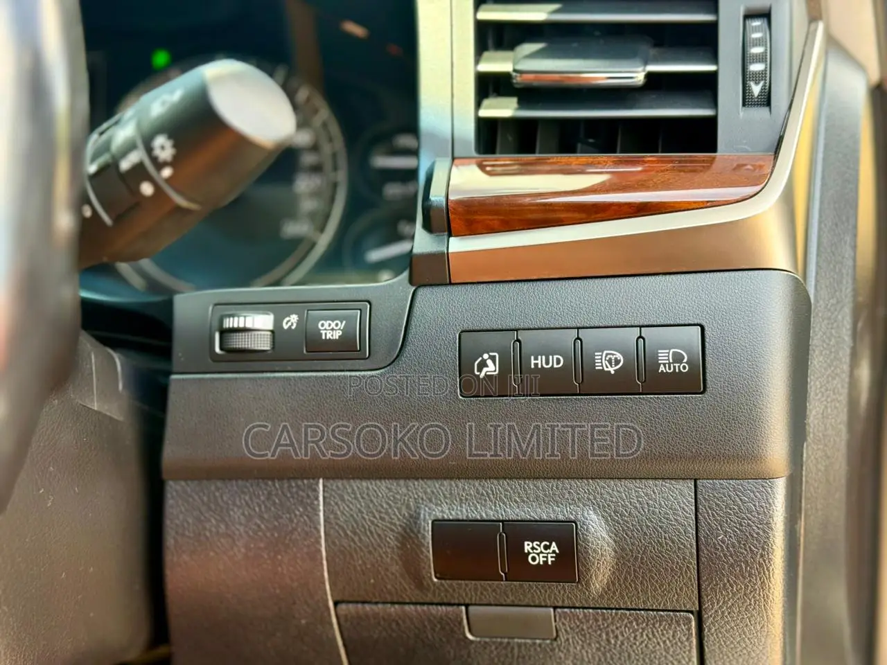 Lexus LX 570 AWD 2016