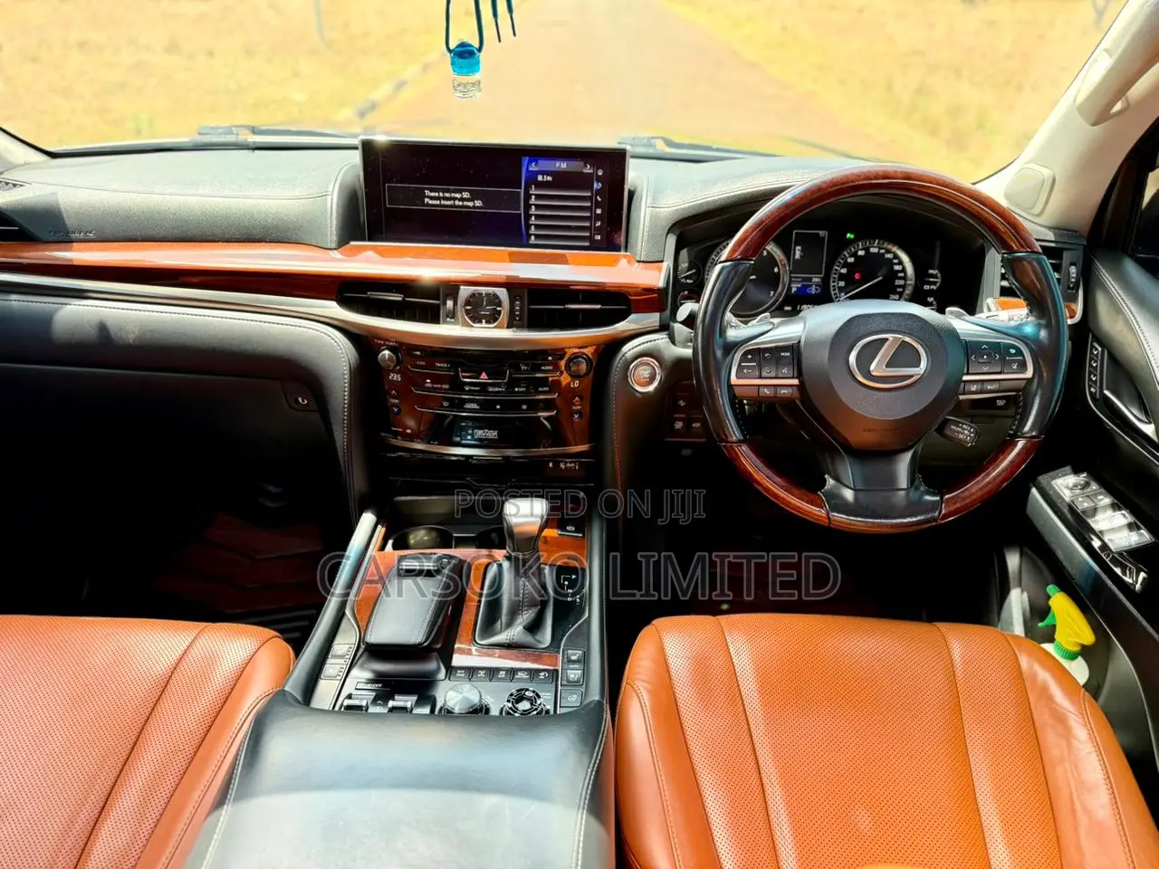 Lexus LX 570 AWD 2016
