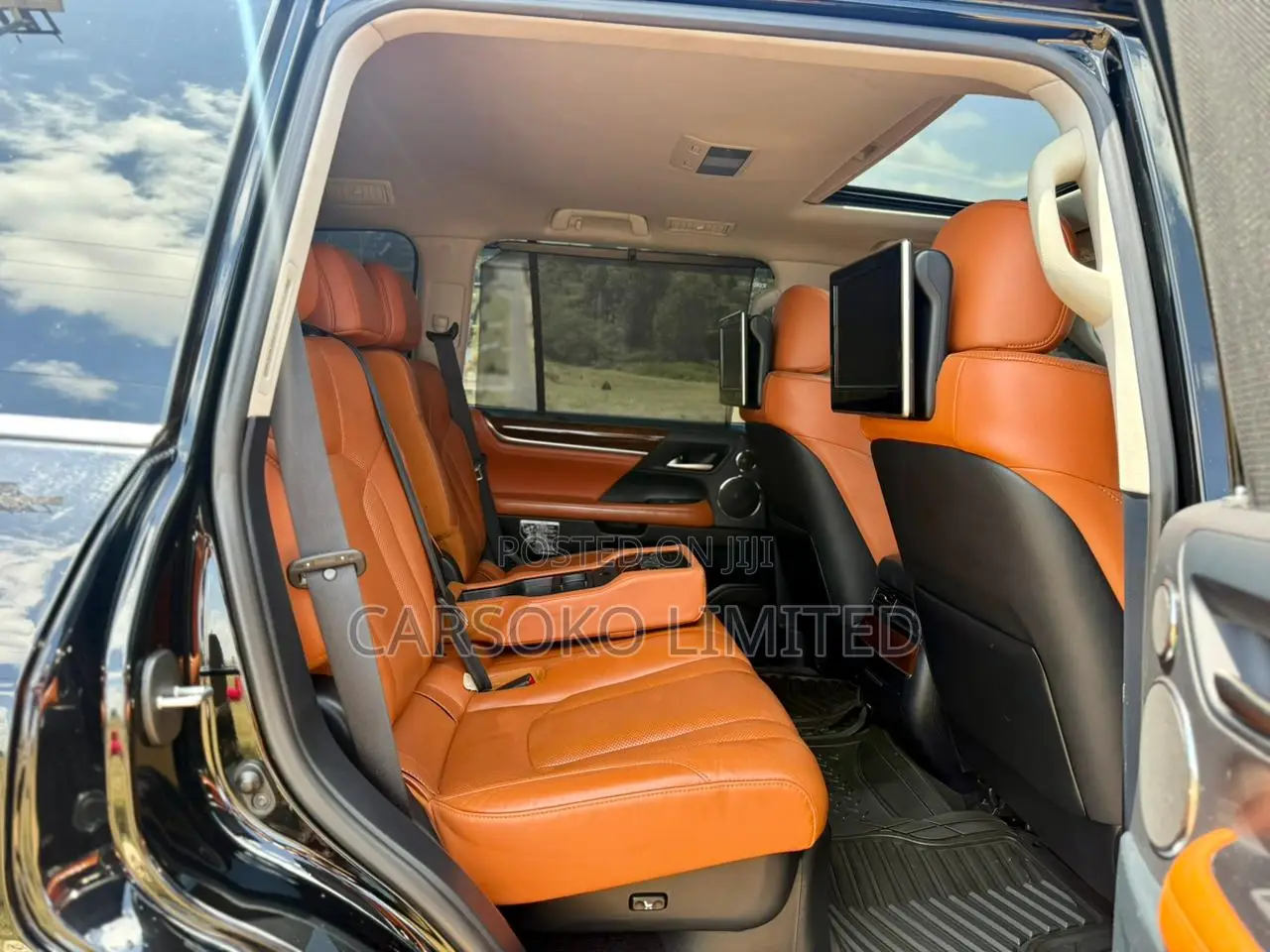 Lexus LX 570 AWD 2016