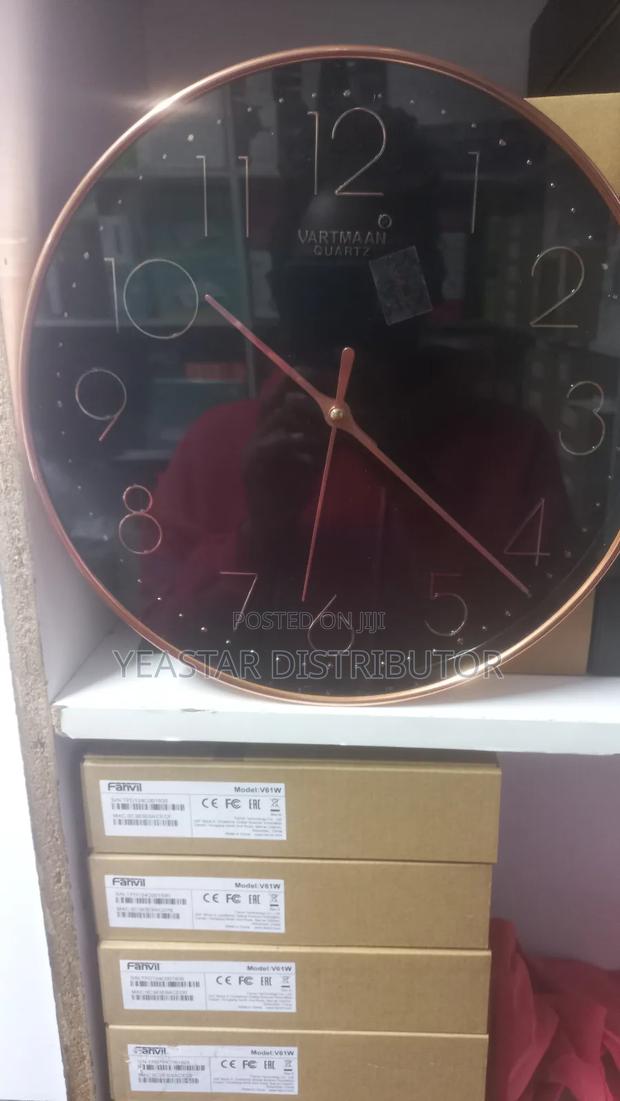 Wall Clock Spy Camera - main view