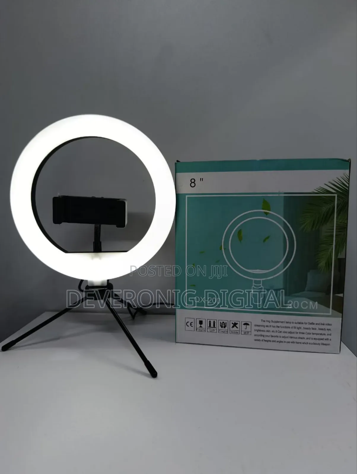 8 Inch Tripod Stand Ringlight*
(Has a Remote)