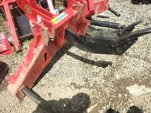 Adjustable Chisel Plough