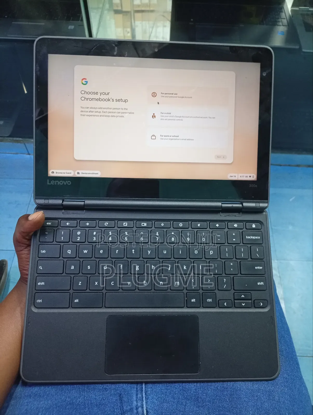 Laptop Lenovo 300e 4GB Intel Celeron SSD 32GB