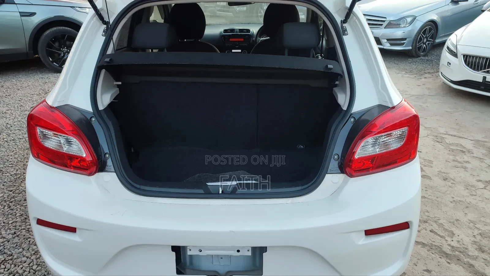 Mitsubishi Mirage ES 2018 Pearl