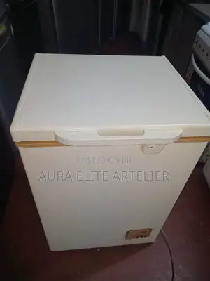 Vonhotpoint 100ltr Chest Freezer