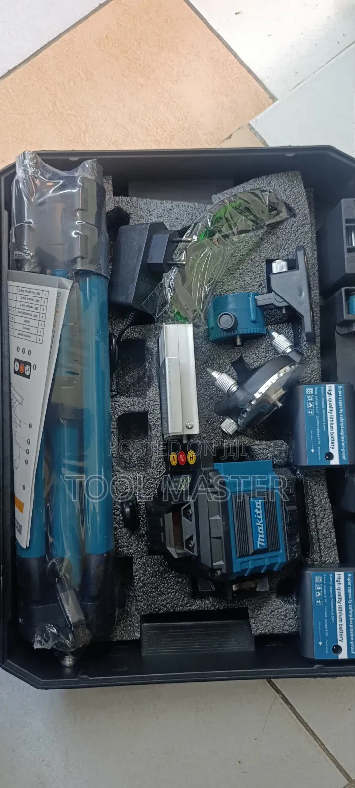 Makita 16 Lines Laser Level/Makita Laser Level With Tripod Stand