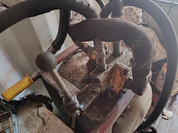 Hydraulic Control Valve - thumbnail 4