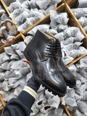 Official Leather Lace-Up Brogue Ankle Boots. Boots Size:39-45