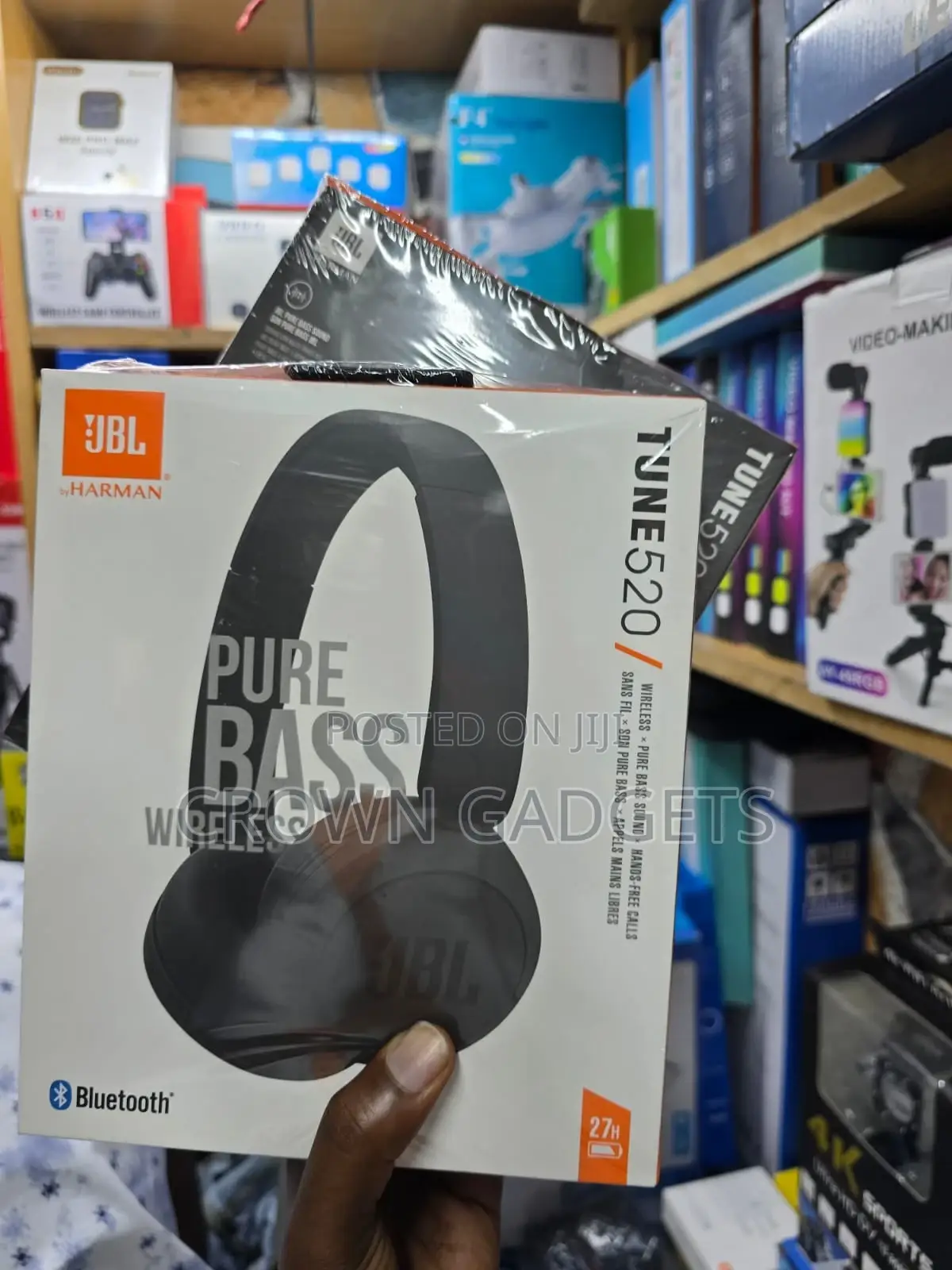 JBL Tune 520bt Wireless Headphones With Fast Speed Charge