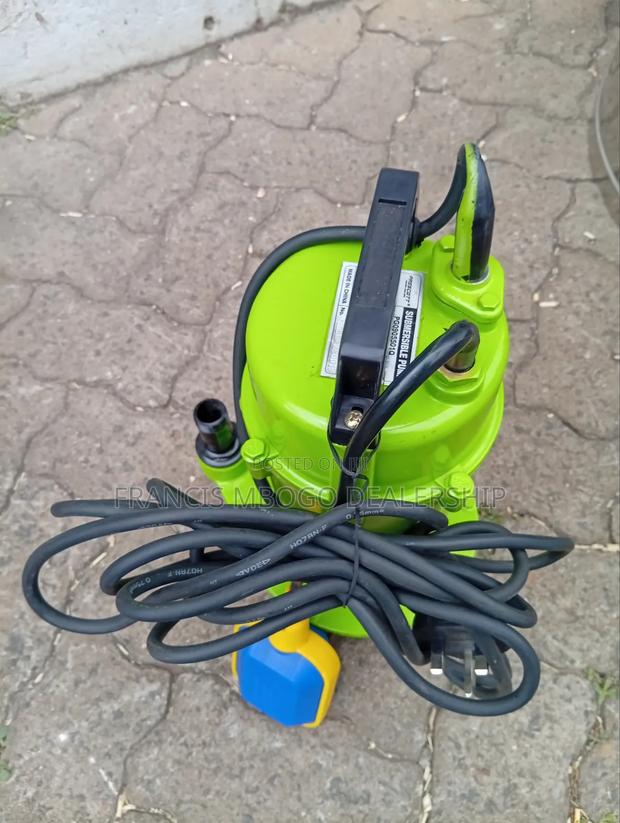 Submersible Water Pump