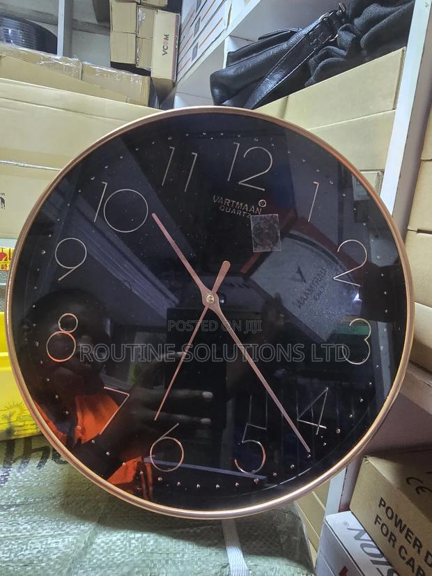 Wall Clock Spy Camera / Hidden Camera