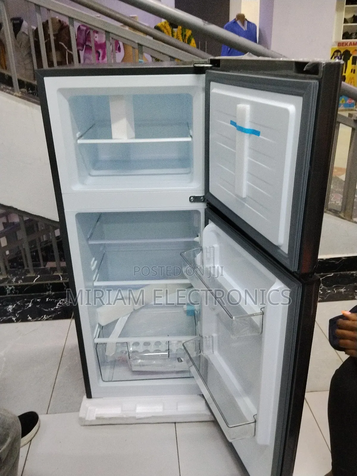 TCL Double Door 125 Litres F153tm