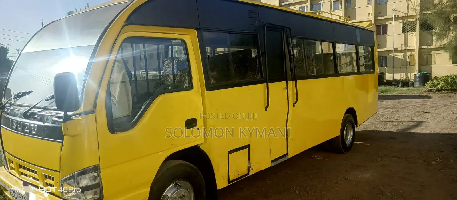 Isuzu NQR 2014 Yellow