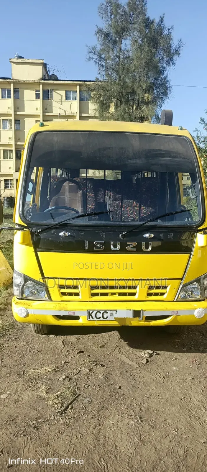 Isuzu NQR 2014 Yellow