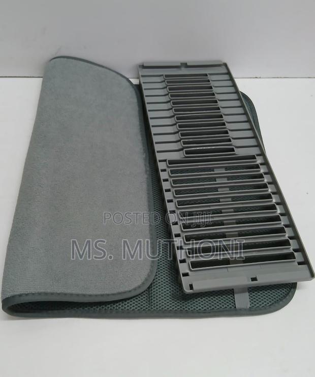 Umbra Udry Dish Drying Rack With a Microfiber Mat. - thumbnail 3