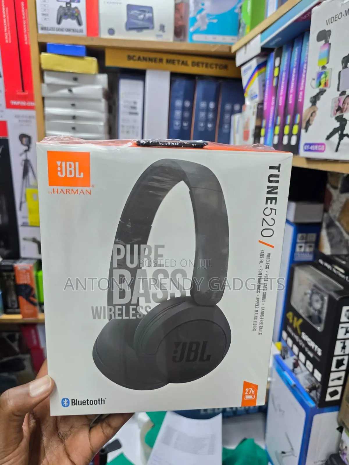 Jbl Tune 520bt Lightweight Wireless Headphones With Jbl Pure Bass