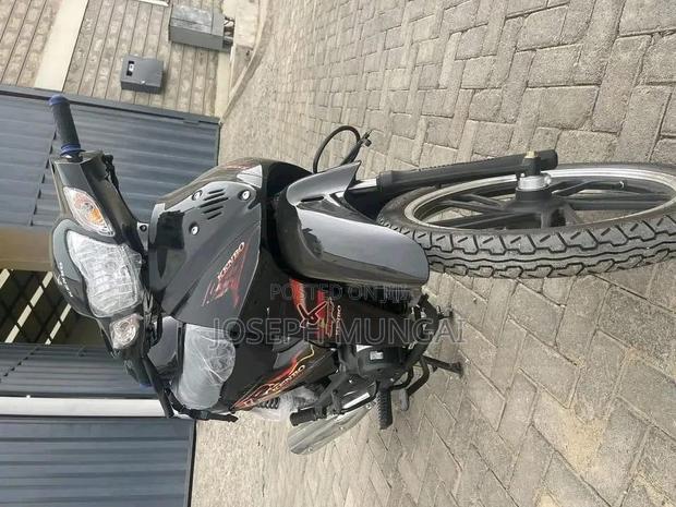 New Indian 2025 Black - main view