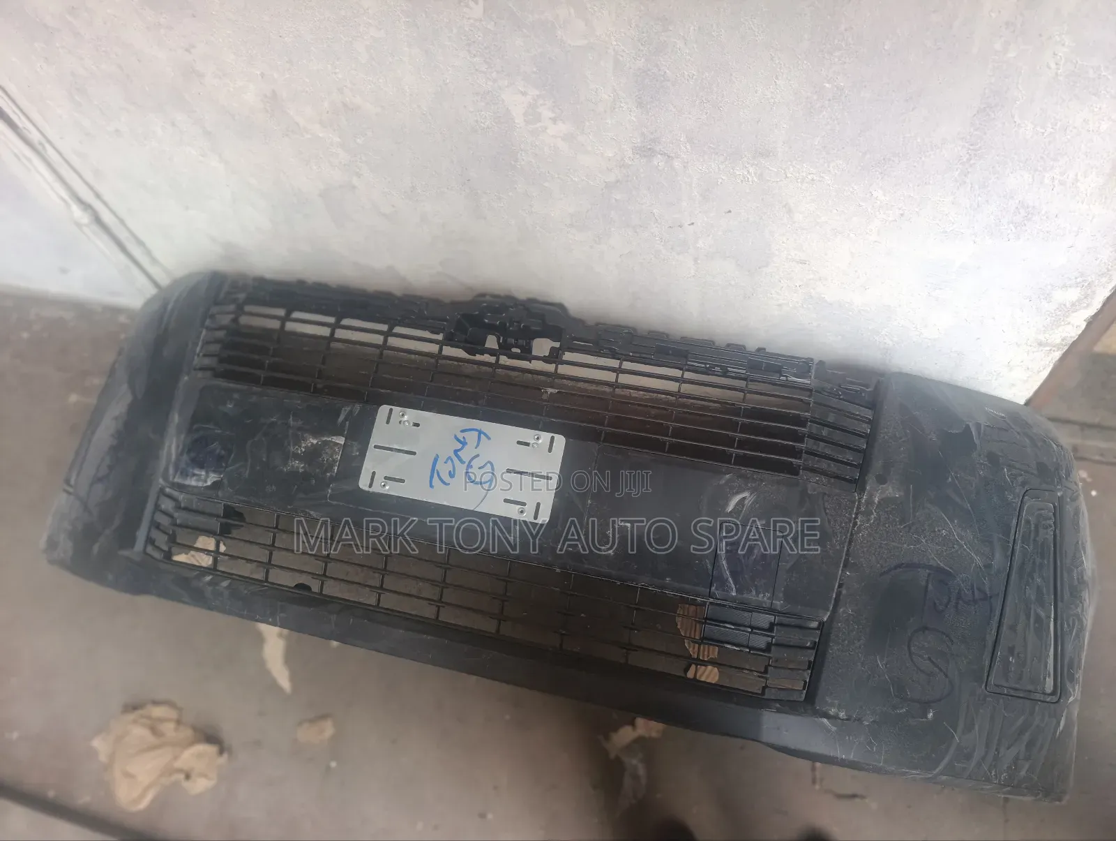 Hiace 2018 10l Front Bumper 