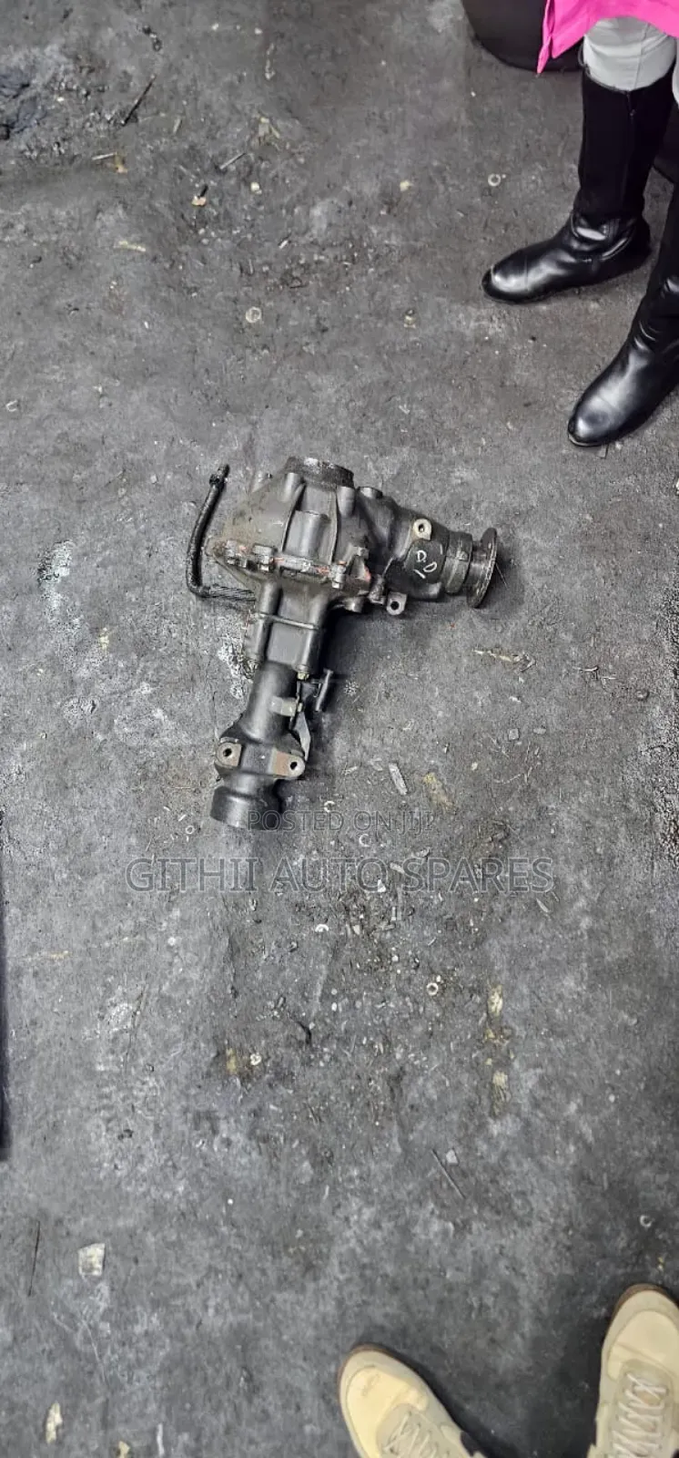Toyota Hilux Vigo Differential With Switch in Very Good Condition