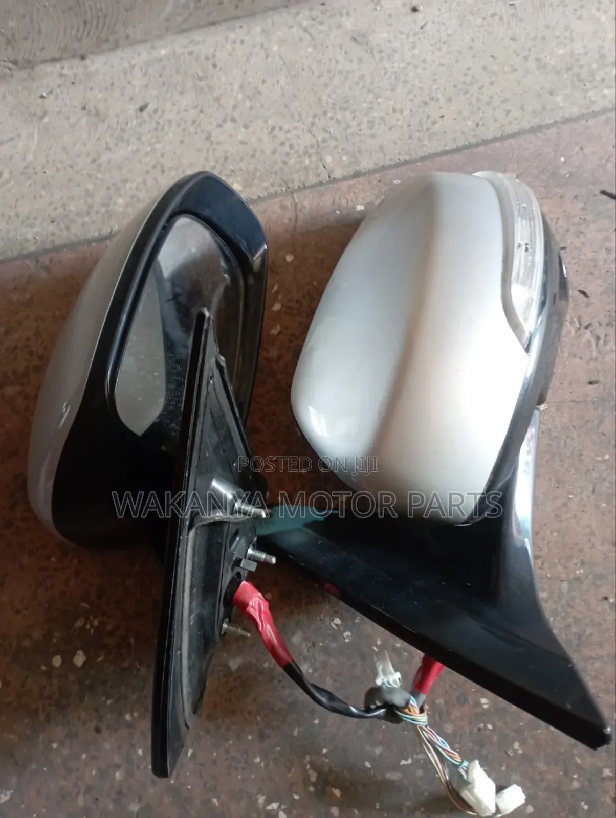 Nissan Teana J32, Model 2010/2014 Power Side Mirror With Blinker.