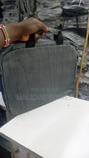 Slim Laptop Sleeve 15"