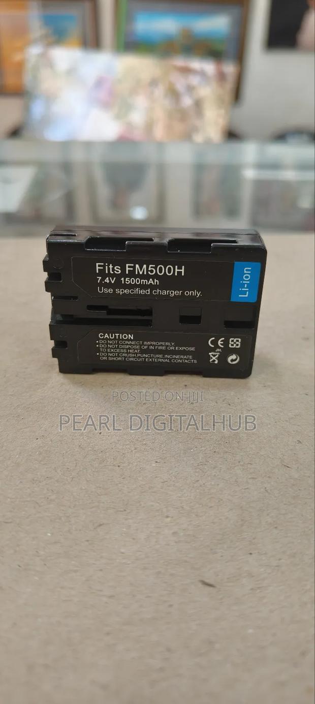 Fm500h Camera Battery - main view