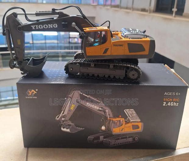 Rechargeable Remote Control Excavator - main view