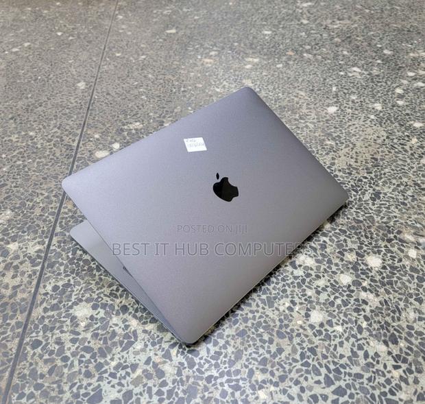 Laptop Apple MacBook Pro 2017 16GB Intel Core i7 SSD 256GB