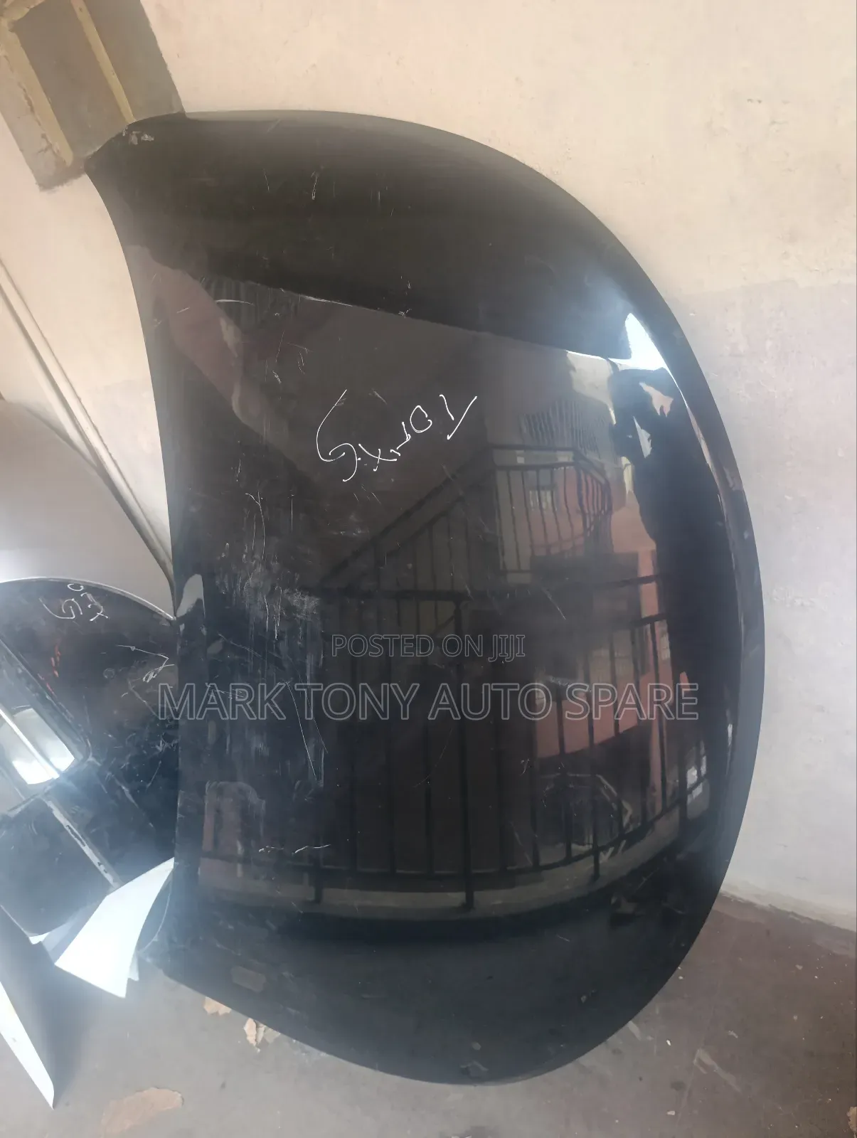 Toyota Avensis Bonnet 2013 