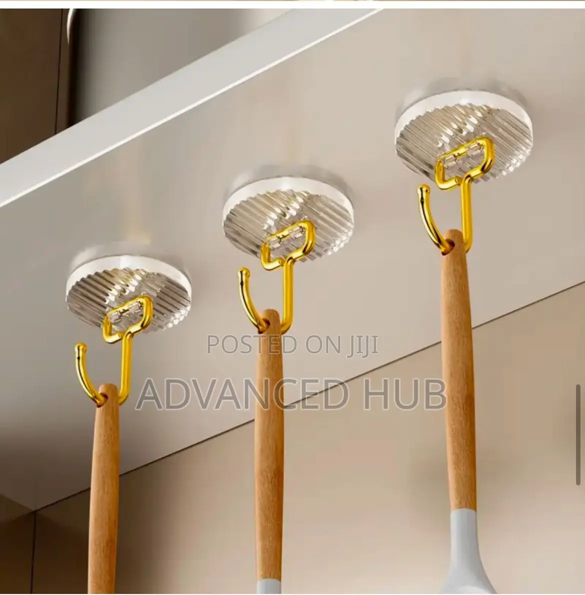 5pc Golden Acrylic Hooks