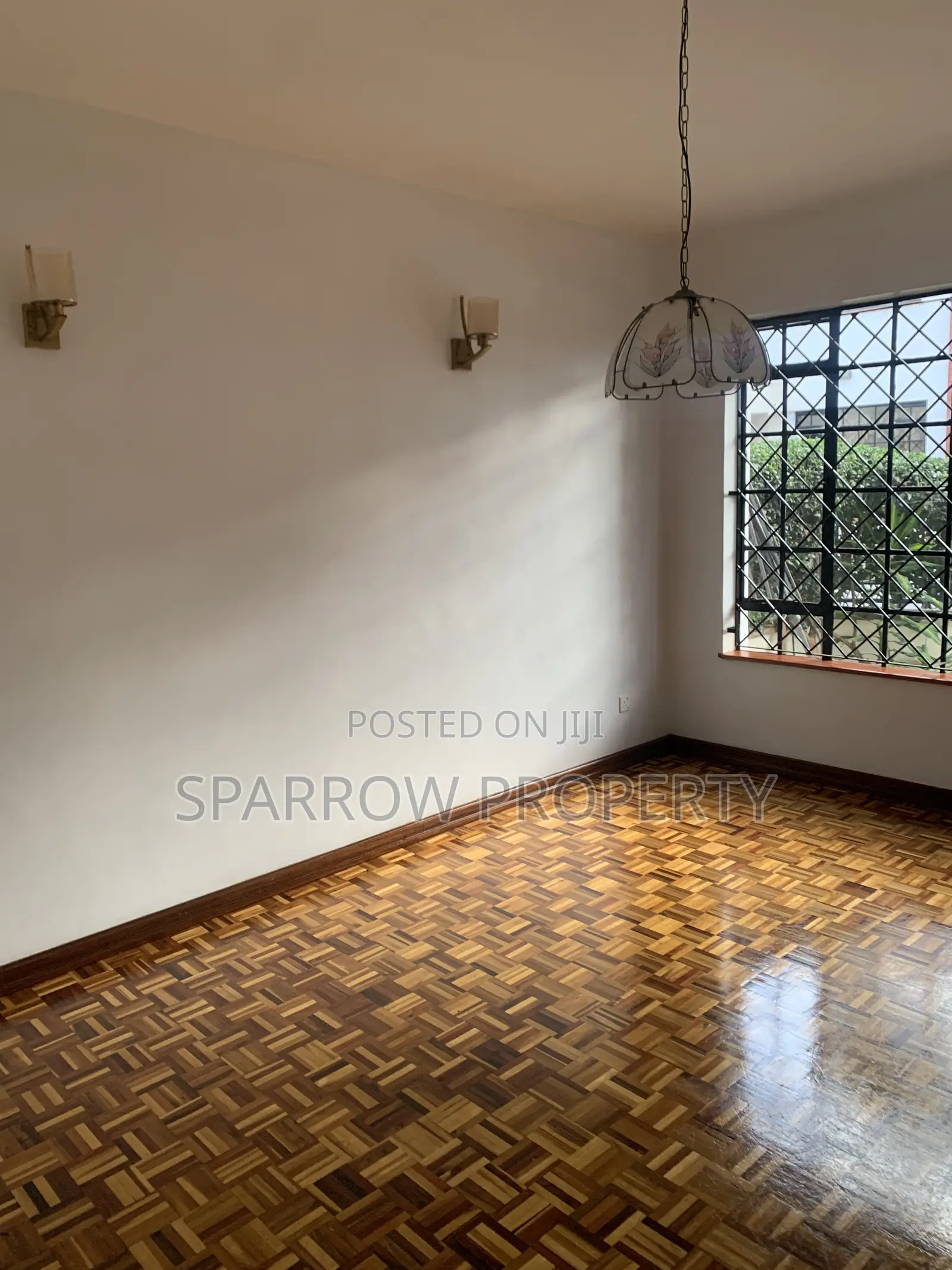 5bdrm Townhouse/Terrace in Jabavu Village, Hurlingham for sale