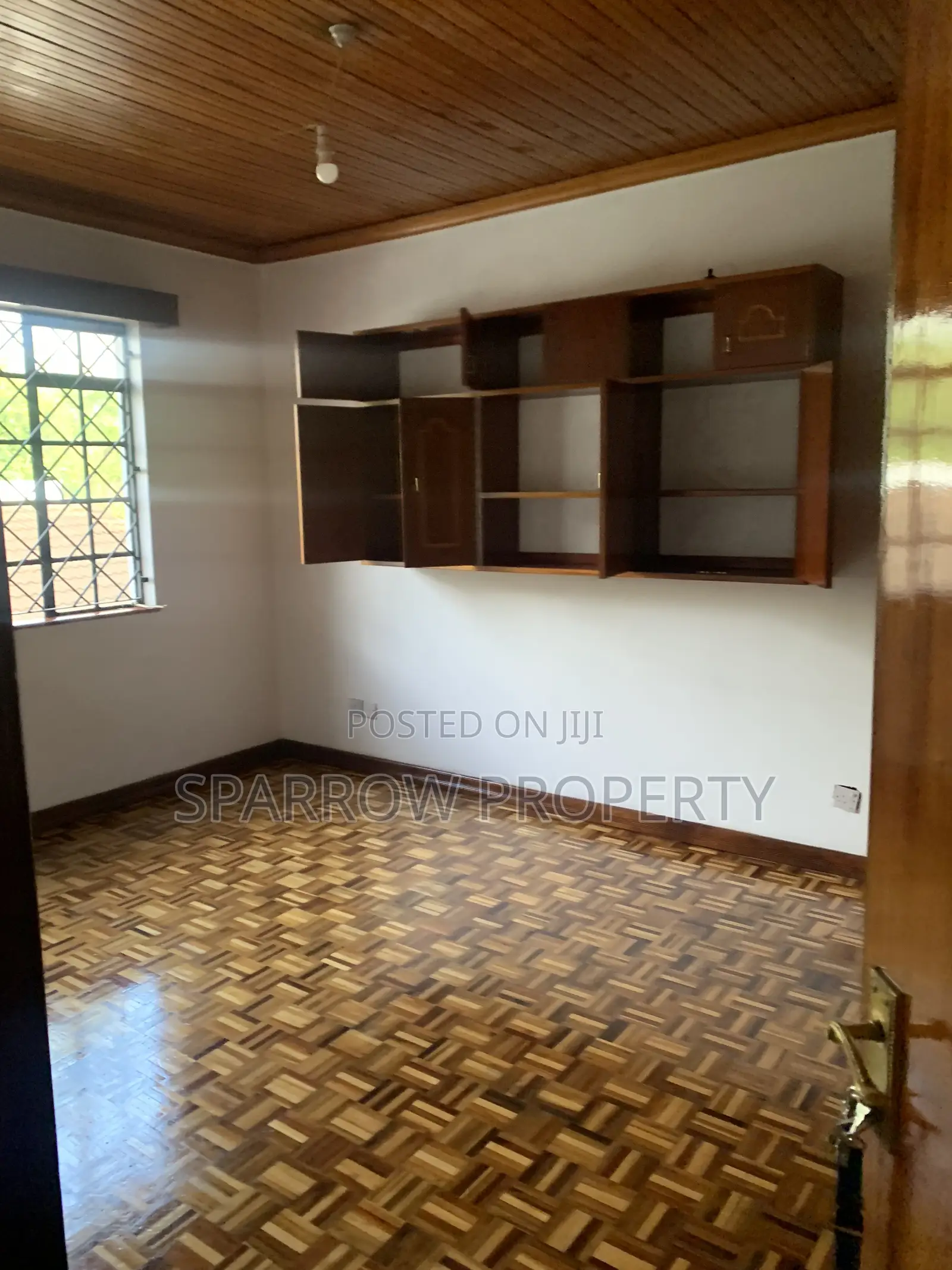 5bdrm Townhouse/Terrace in Jabavu Village, Hurlingham for sale