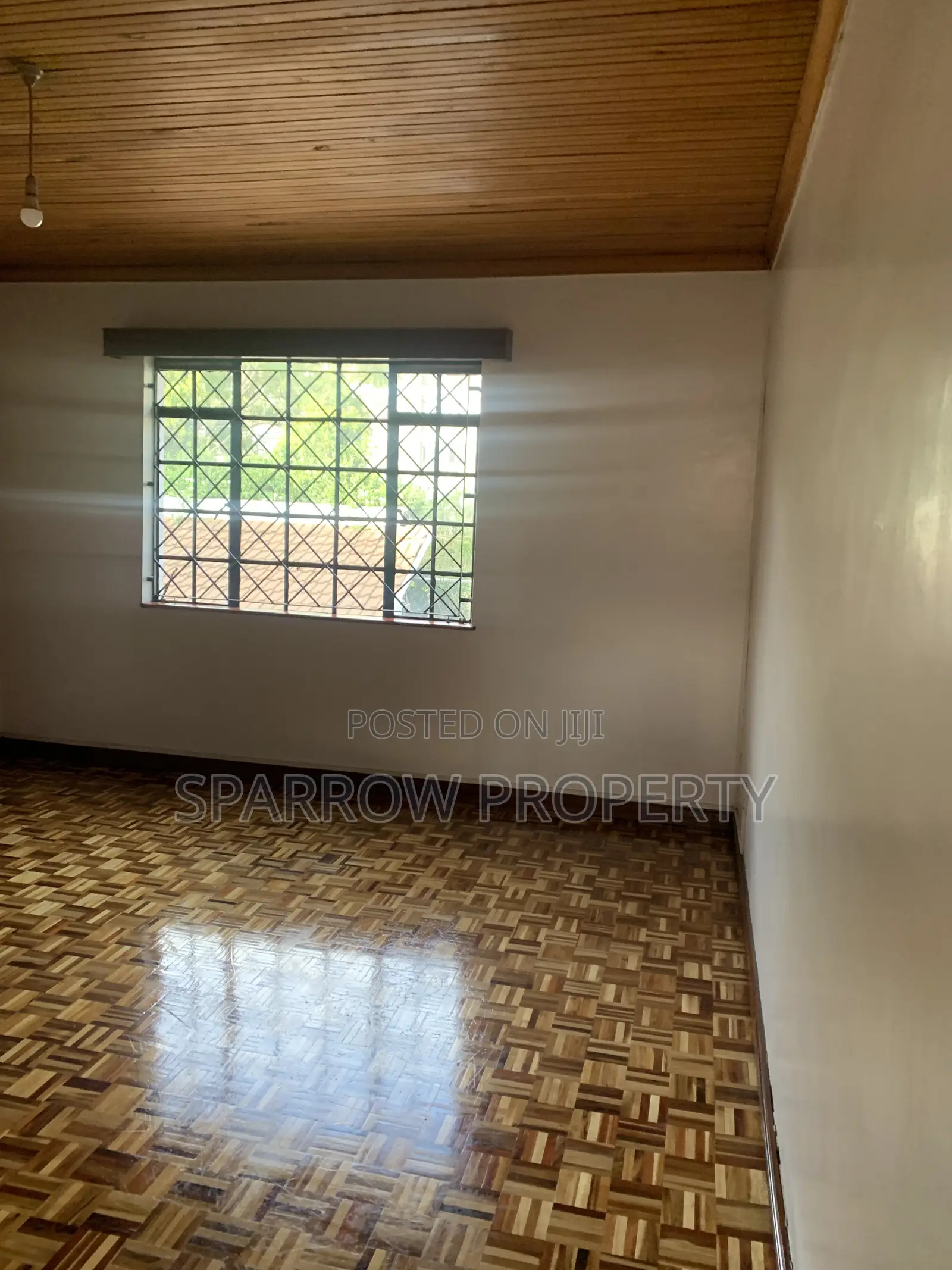 5bdrm Townhouse/Terrace in Jabavu Village, Hurlingham for sale