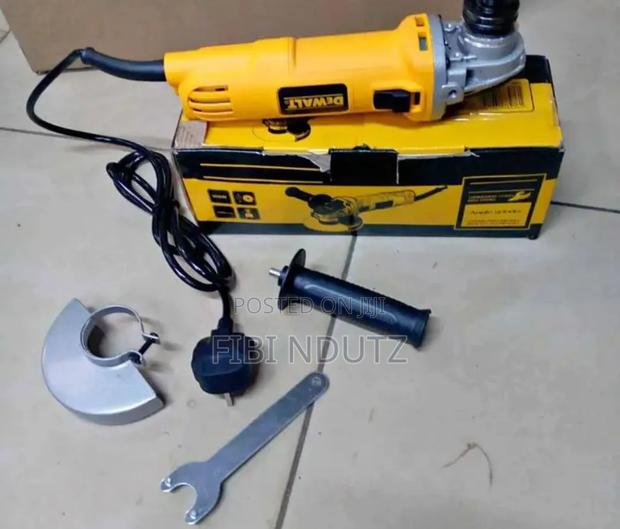 Dewalt Angle Grinder/4"Dewalt Angle Grinder