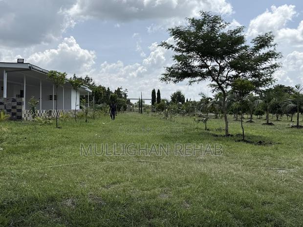 Mitunguu -Meru 10 Acre Resort for Lease