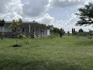 Mitunguu -Meru 10 Acre Resort for Lease
