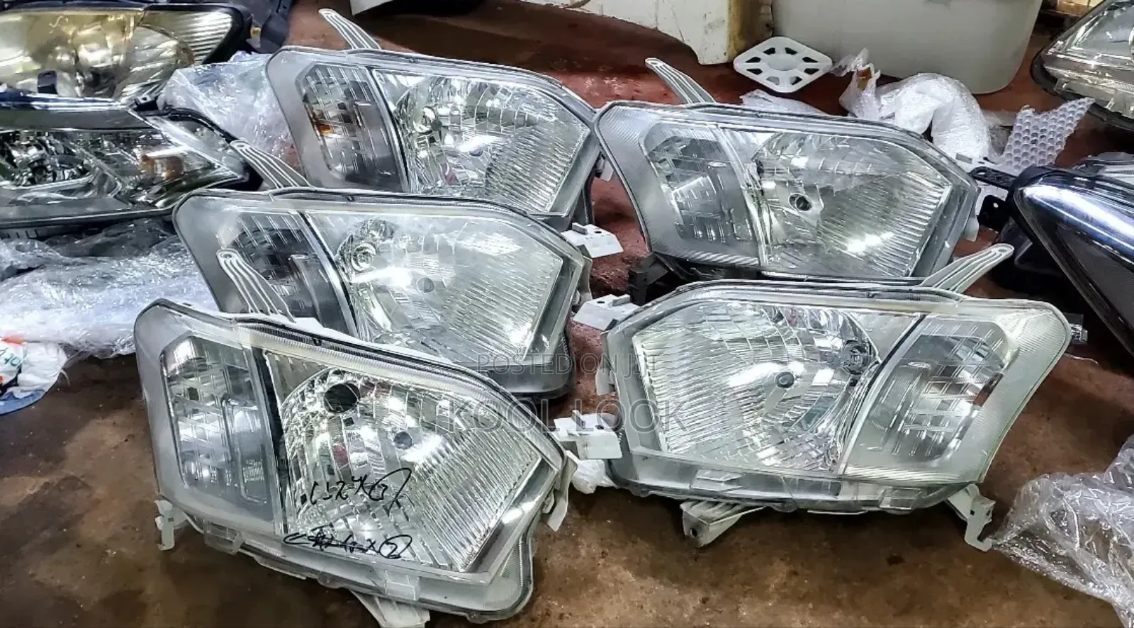 2016 Toyota Succeed/Probox Headlights