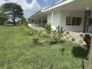 Mitunguu -Meru 10 Acre Resort for Lease