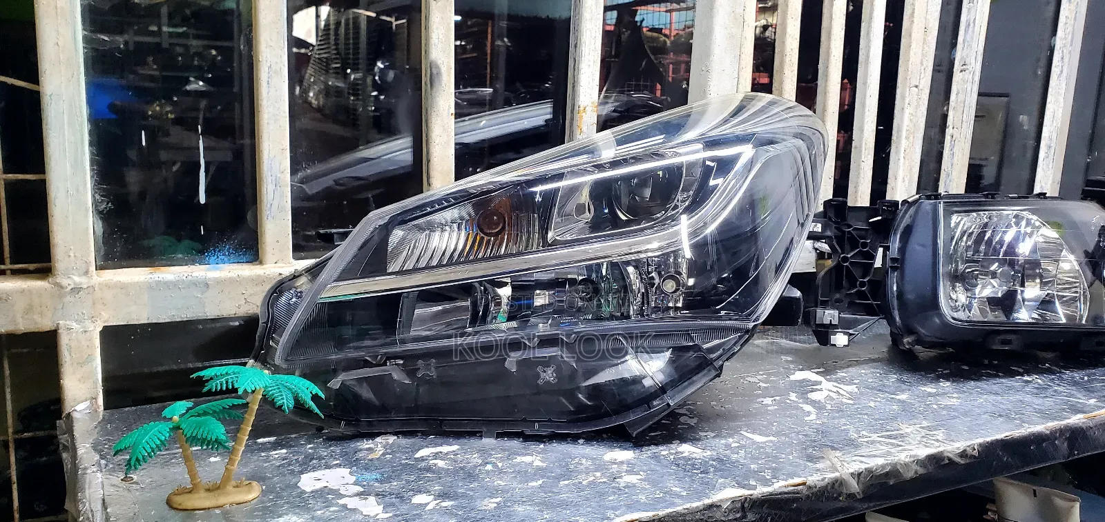 Toyota Vitz (270) Xenon Headlights
