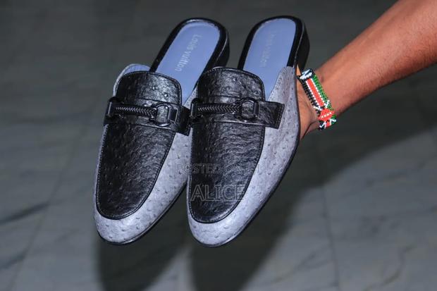 Classy Mules - thumbnail 2