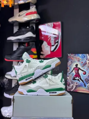 Jordan 4 Pine Green