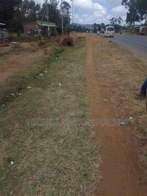 50x100 Plot Machakos Mumbuni Touching Main Road at 3.5m - thumbnail 3
