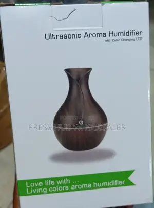 Ultrasonic Aroma Humidifier With Color Changing Led.