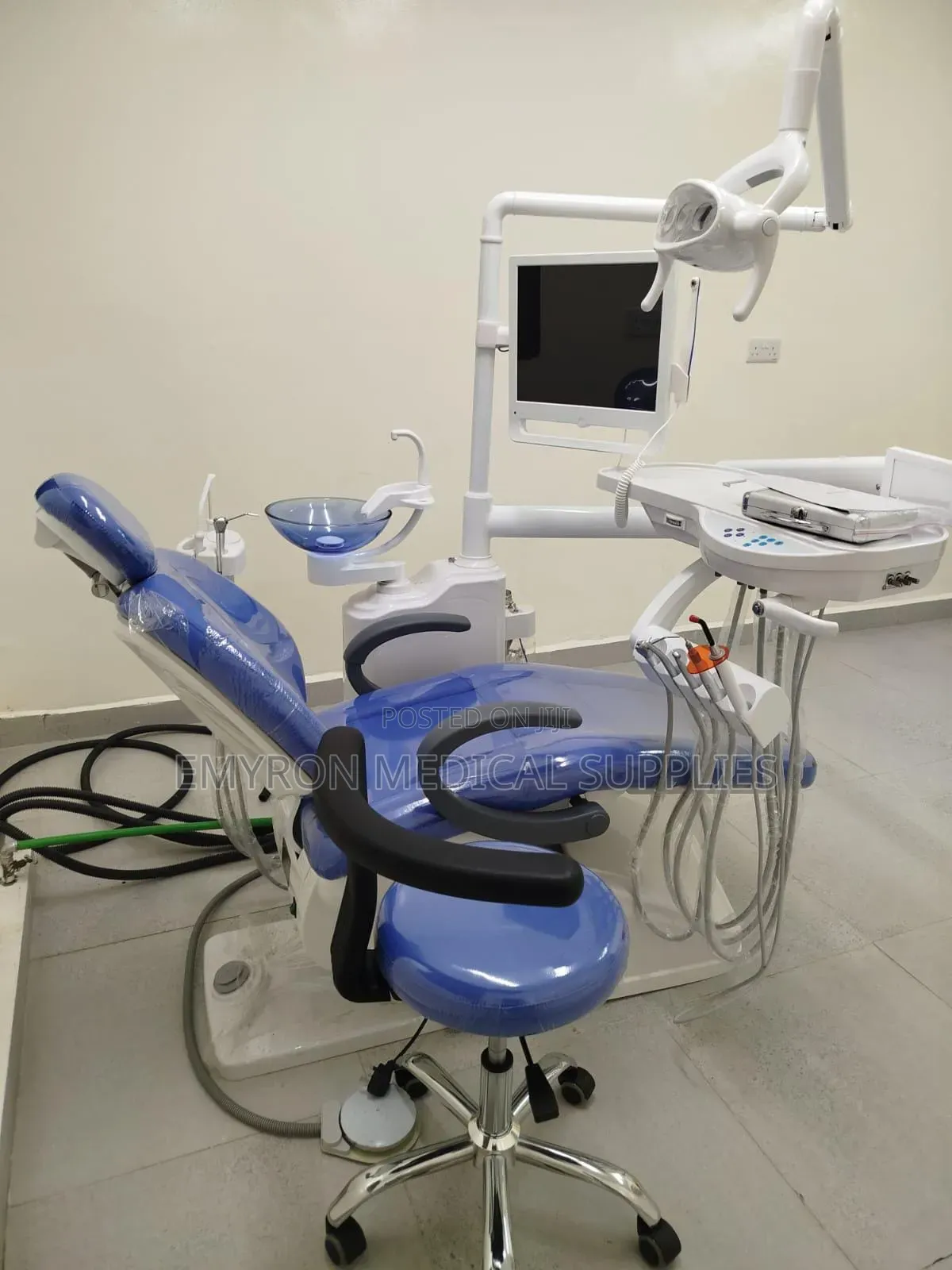 Detal Chair